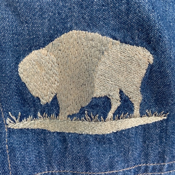 Canadian Outdoors Denim Bison Shirt - Picture 3 of 11